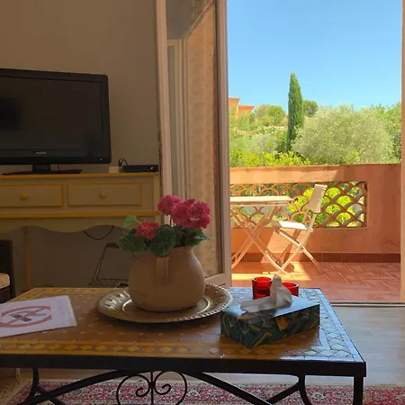 Les Oliviers Grimaud