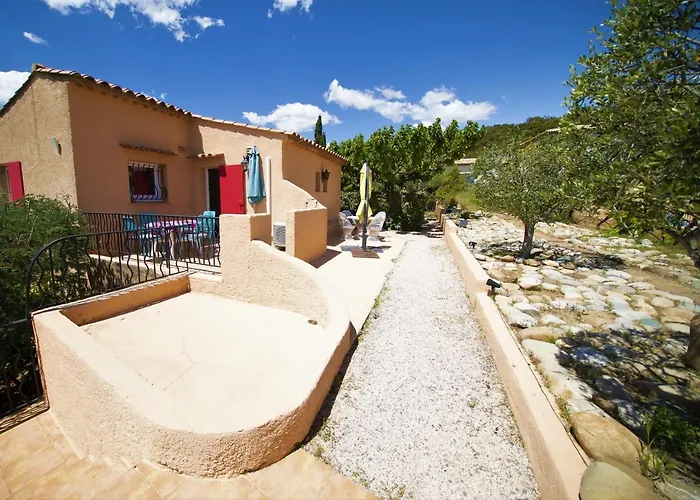 Les Oliviers Grimaud