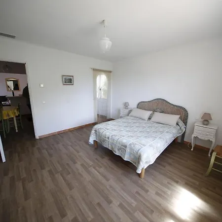 Les Oliviers Apartment Grimaud