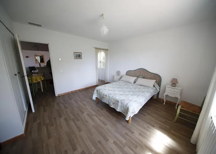 Les Oliviers شقة غريمو