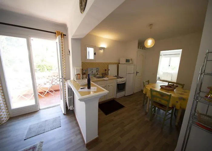 Les Oliviers شقة *